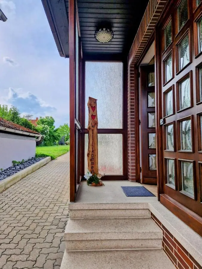Ferienhaus Anni Roedental
